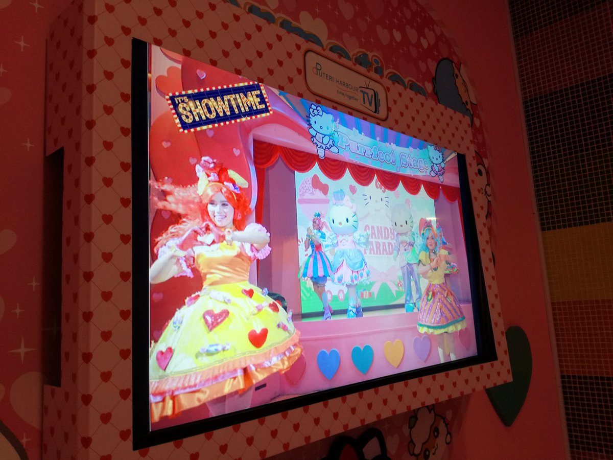 pla_vmelo's tweet photo. マレーシアにあるSanrio Hello Kitty Town。キティだけでなく他のキャラクターも。

#キティみつけた #foundkitty https://t.co/B1xC32RGda