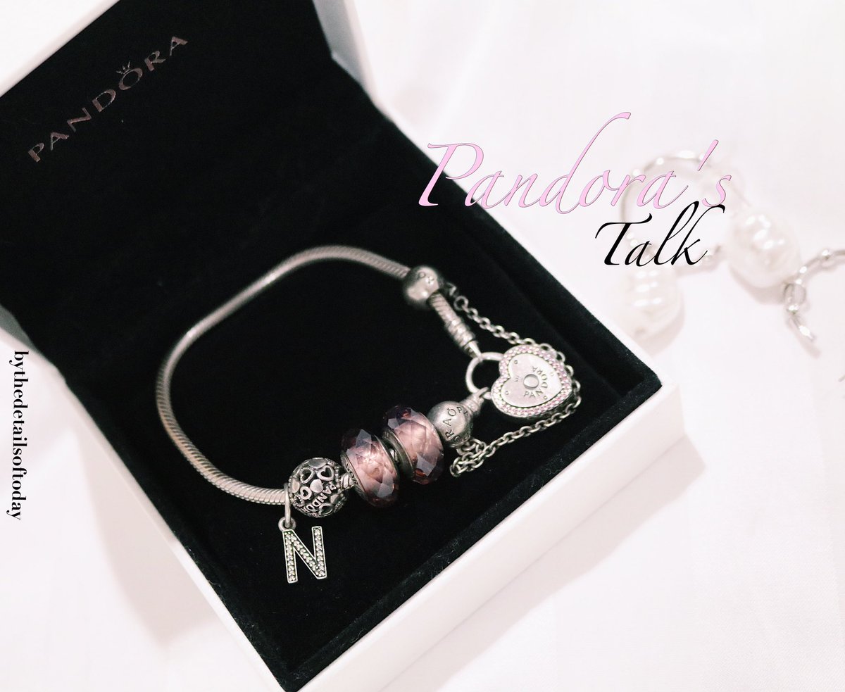 สวัสดีค่า พอดีมีน้องๆทัก dm มาหลายคนให้น้ำรีวิวกำไล pandoraน้ำขอไม่เรียกรีวิวแล้วกัน จะมาพูด talk-chitchatเกี่ยวกับ pandora แทน อ่านกันสนุกๆเนอะ เพราะเนื่องจากเราไม่ใช่กูรู และมีไม่เยอะ แต่พอจะบอกได้ว่า charm ไหน ควรไม่ควร💖✨(มีต่อ)  #ไว้รีวิวห้ามขายของโว้ยย #ไม่ขายจ้ารีวิวเฉยๆ