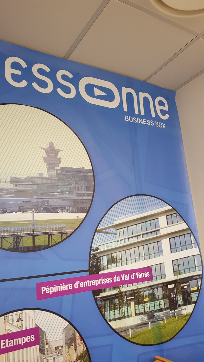 RurBanCoop's tweet photo. Hier am @CelineR a présenté la coopérative et a parlé de son parcours d entrepreneure. @FAEssonne @cavyvs #entreprendre @franceactive https://t.co/scmIobD37p