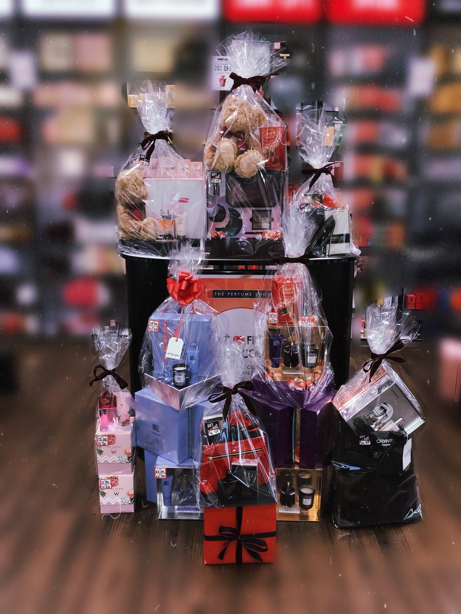 DoncasterTps's tweet photo. Come instore and see our wide range of beautiful cellowraps ready for Mother’s Day! 💕 not one there your mum likes? We can put anything in a cellowrap 💝 spoil her and yourself with 20% off second item 🛍 #NationalFragranceweek @DoncasterTps @mazza50 @NatalieFrench5 https://t.co/bucf4nl2Gi