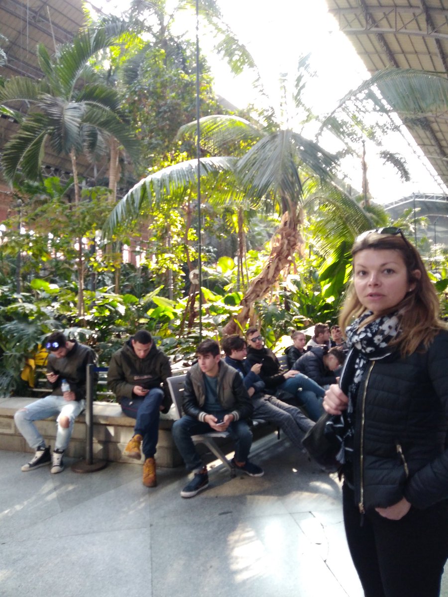 clgjprevert33's tweet photo. @clgjprevert33 #SAAPrevert
Hoy, Fernando ha visitado el Museo de la Reina Sofía, en Madrid, situado al lado de la estación Atocha.
Y ¿qué obra ha visto en este museo? https://t.co/acg0FDRLhW