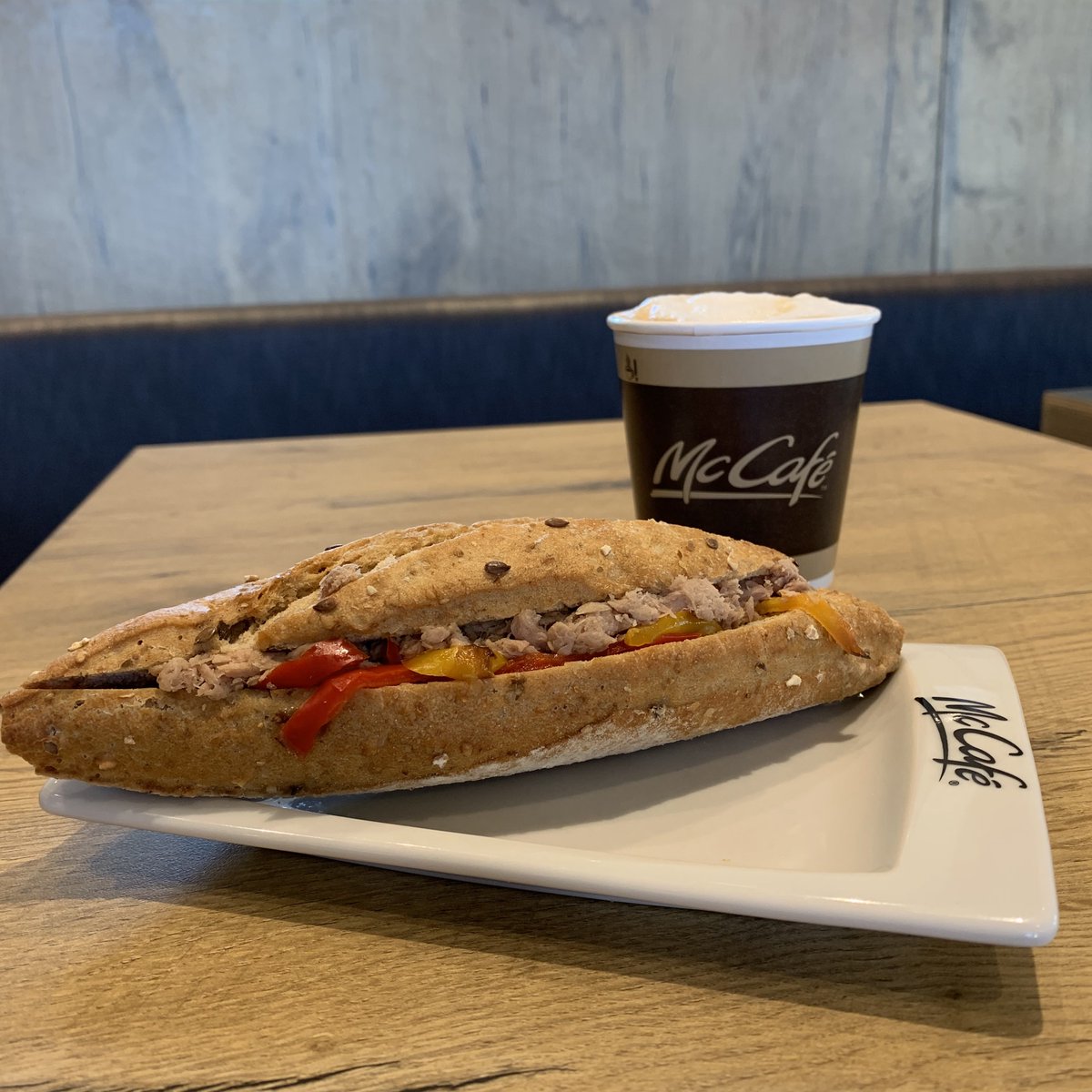 ¡Barriga llena, corazón contento!❤ 

Nuestros desayunos lo tienen todo para robarte el corazón. ¡Ven a probarlos!