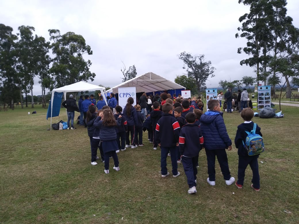 artydance23's tweet photo. #AHORA 👉en Parque del Bicentenario
💦JORNADA DE CONCIENTIZACIÓN
"DÍA INTERNACIONAL DEL AGUA"💧
💧Agua = Vida
💦Conservación = Futuro
#PolíticasSocioeducativas presente!!
 
@aniberruezo @UrtubeyJM @MdeProduccion @OscarGhillione @fguillesaavedra @patriciapinasco @MEducacionSalta https://t.co/cofU2TONBk