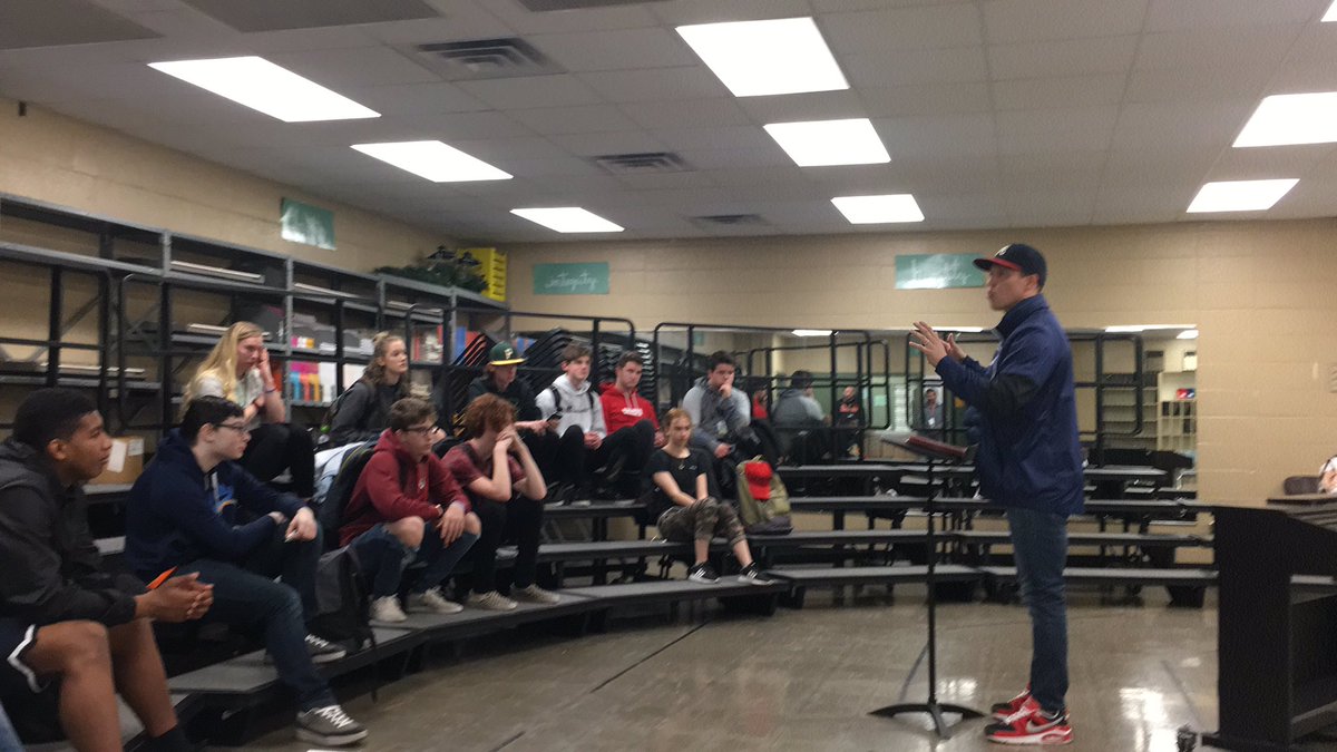 Pastor Kendall speaking truths today at FCA!  Thanks Pastor for coming to Parkview and talking with us today to kick off our Friday and head into the weekend with a great speech. <a href="/TheView_Sports/">Papa Viking</a>