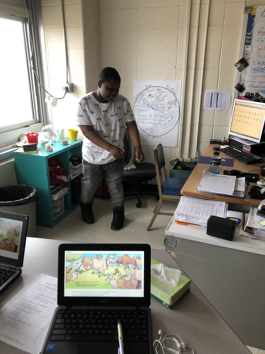 MsBasu1's tweet photo. Ss acting out comic strips and collaborating on questions to prepare for the state test @MissPallini @MsDelGiorno https://t.co/pTSiDj4Gha