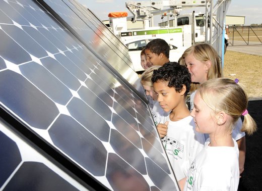 Educating todays generation for a brighter future, go solar.
#solargeneration #globalrevolution #gosolar #energizingamerica #solarhome #whynot