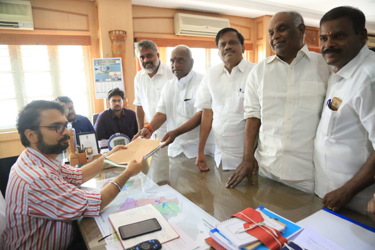 PonnaarrBJP's tweet photo. I have filed nomination for Kanniyakumari Constituency as NDA alliance Candidate.. @narendramodi @AmitShah @PiyushGoyal @CTRavi_BJP @blsanthosh @PMuralidharRao @BJP4India @BJP4TamilNadu https://t.co/6Lc7nJ8Hy4