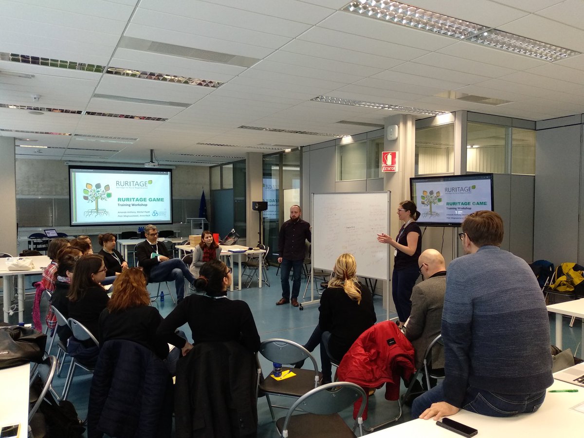 ampmoneo's tweet photo. #RURITAGEWorkshop the people of CRS explaining the @ruritage Game Training Workshop at CARTIF. https://t.co/OA9rsAebPM