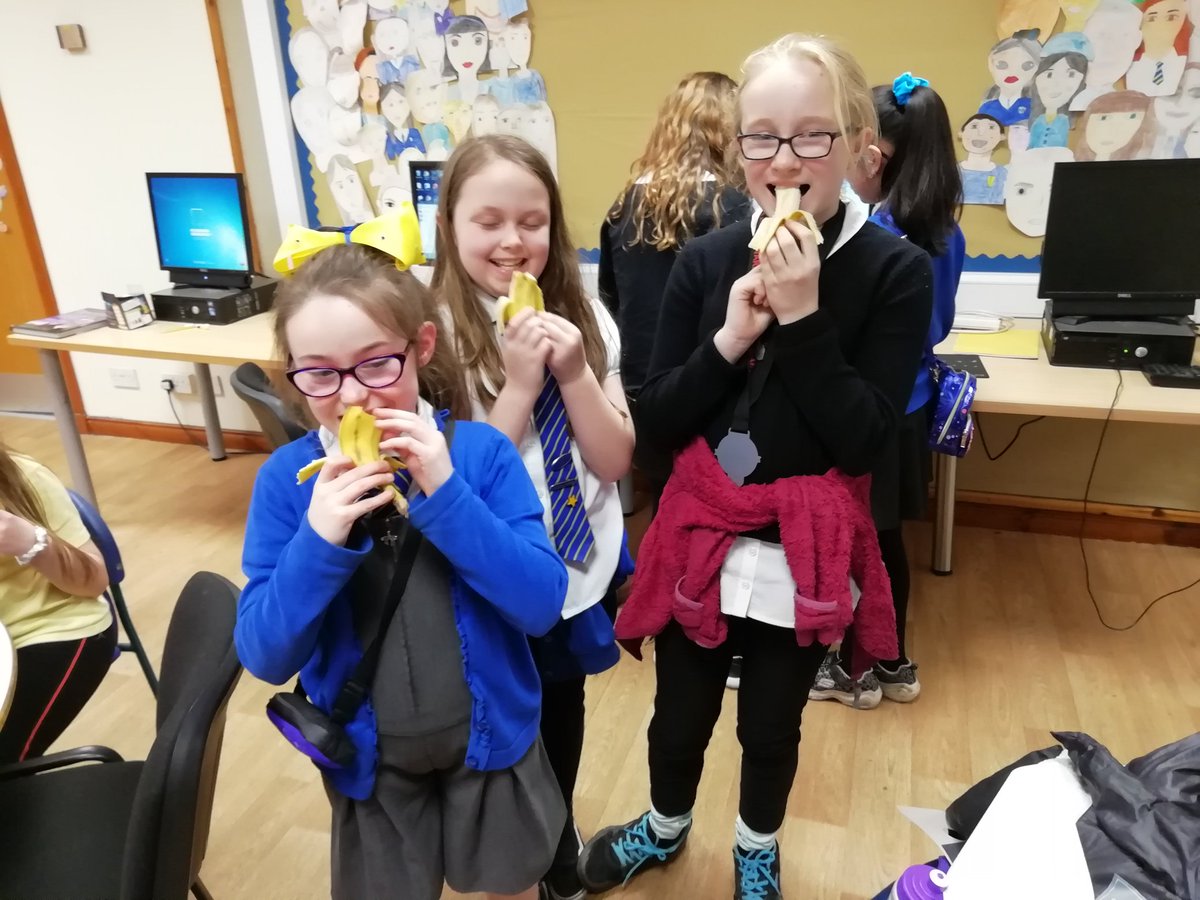 DigiLeadersVPS's tweet photo. At the end of the session the pupils ate the banana bongos! 😮 #TastyTech #VPStech https://t.co/RjGlA4r17x