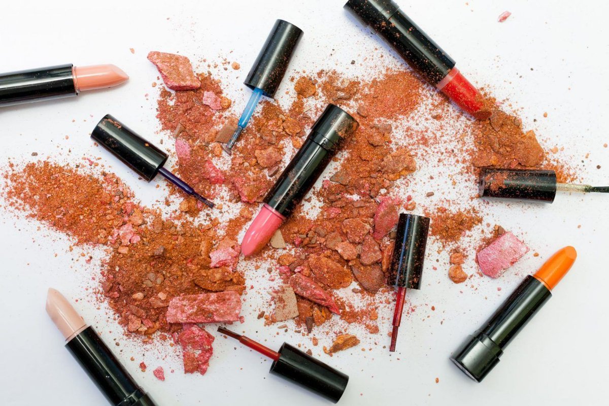 kathcake's tweet photo. Discover all the free makeup and beauty goodies you can get this February https://t.co/bFUbsmlA77 #freebies #beauty #beautyfreebies #blogginggals #bloggerbabesrt @bblogrt #freestuff https://t.co/IH55uQePgJ