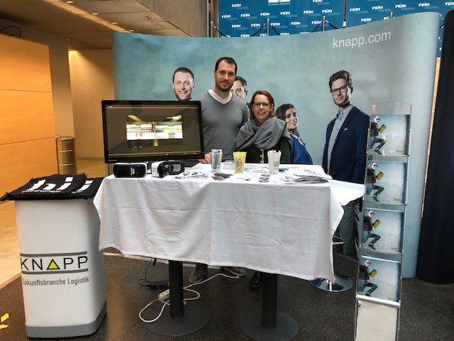 KNAPP_AG_de's tweet image. Our first visit to a job fair in Slovenia this year!! Our colleague Robert from  Slovenia, who has been working in software development for 5 years,  talked about his great experiences at KNAPP in his native language! The  students were excited! #weareknapp #teconomy #maribor