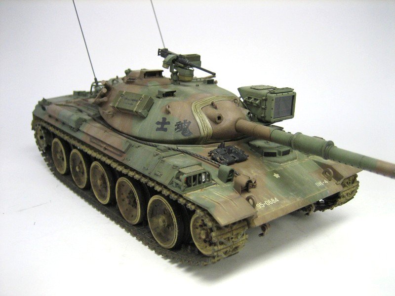 EYahuoku's tweet photo. ２０１２年に製作したタミヤの陸上自衛隊74式 戦車です。 https://t.co/6V49kXH8jZ