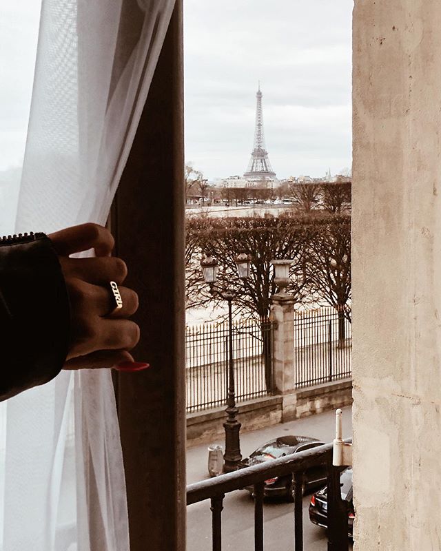 Se réveiller face à la Tour Eiffel... ✨
C'est possible depuis votre chambre à l'hôtel The Westin Paris - Vendôme.
--
Wake up facing the Eiffel Tower... ✨
It's possible from your hotel room at The Westin Paris - Vendôme.
📷 : <a href="/SSatherley/">Sarah Satherley</a>
#TheWestinParisMoments #MyWestinParisView