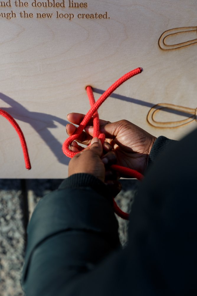 SPACEstudios's tweet photo. “We've walked past so many times but this is our first time coming in, we decided to after seeing the interactive knots on the street.” - visitor. @annachrystals 'Anorak' ends Sat > https://t.co/zFkWahtzLl @TimeOutLondon @hackneygazette @hackneycitizen @BestofHackney https://t.co/F7cATYMgub