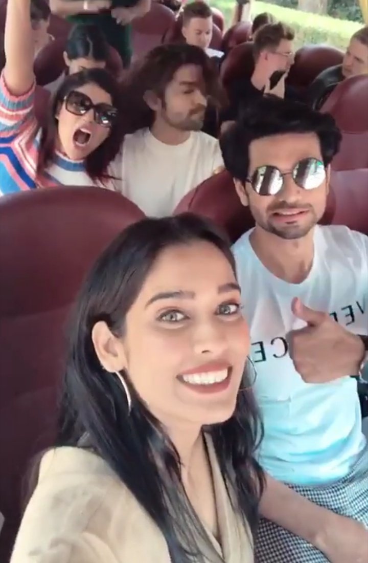 Shaktian_Ranvir's tweet photo. @shaktiarora @thenehasaxena
@gurruchoudhary @imdebina
Fun ๐๐๐in the Bus In Qatar !!
#ShaktiArora #Nehasaxena
#Qatar #Inflowsummit #visitqatar https://t.co/PjYt125qB8