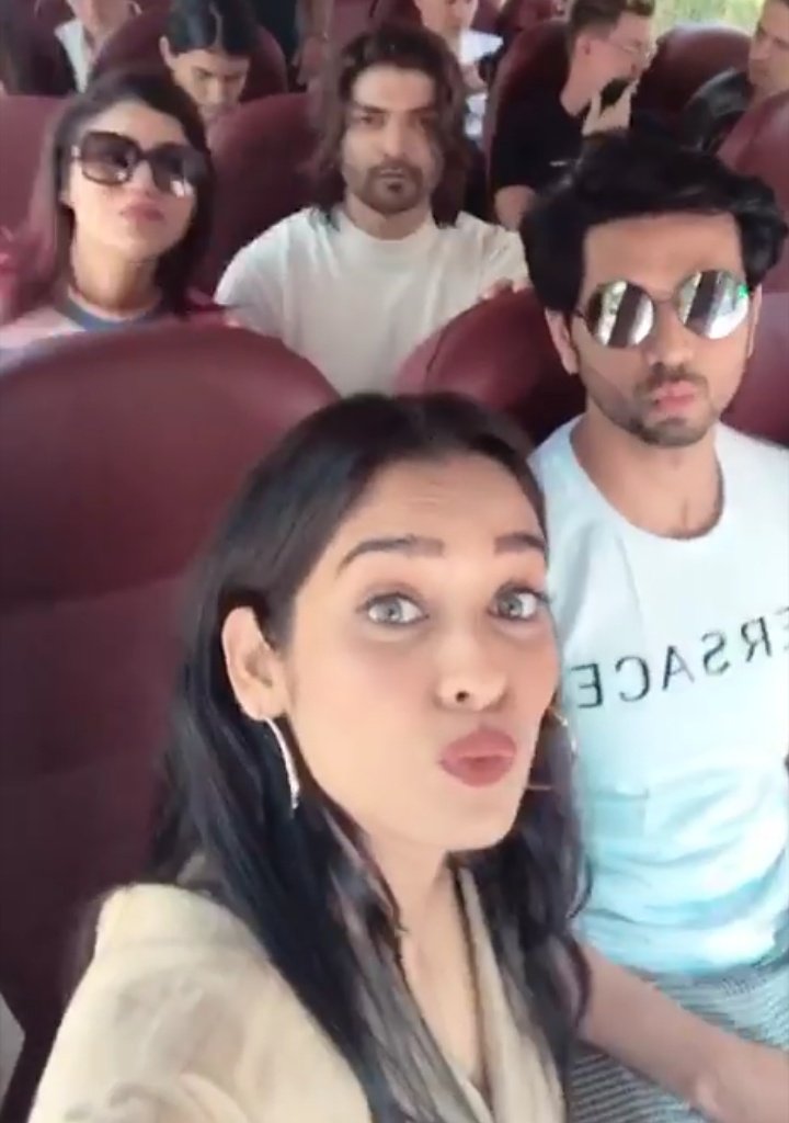 Shaktian_Ranvir's tweet photo. @shaktiarora @thenehasaxena
@gurruchoudhary @imdebina
Fun ๐๐๐in the Bus In Qatar !!
#ShaktiArora #Nehasaxena
#Qatar #Inflowsummit #visitqatar https://t.co/PjYt125qB8