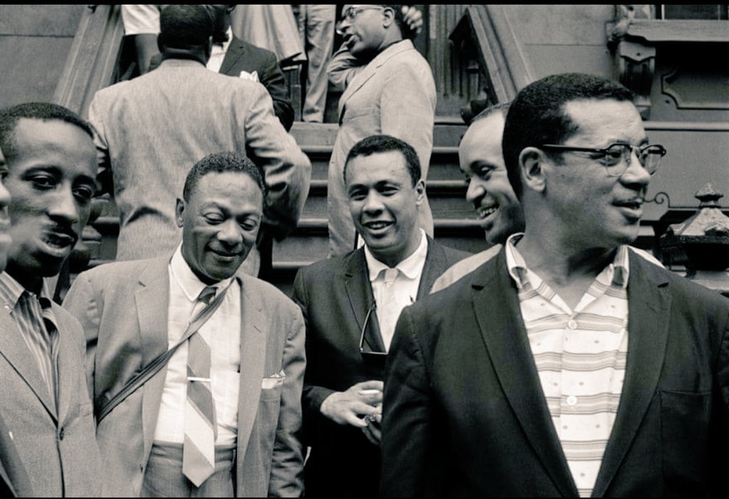A Great Day in Harlem: behind Art Kane's classic 1958 jazz photograph
#jazz #jazzgiants #DizzyGillespie #ArtBlakey #TheloniusMonk #ColemanHawkins #LesterYoung #CharlesMingus #GerryMulligan #CountBasie.
#SonnyRollins