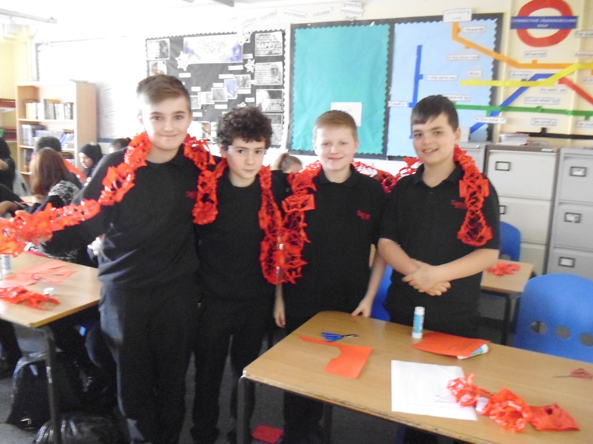 TaptonYli's tweet photo. Pictures of our successful Chinese Celebration Morning held here at Tapton School last week. The students took part in a variety of activities and learnt a lot about Chinese culture and  language. @TaptonSchool1 https://t.co/v8BLYDM5iR