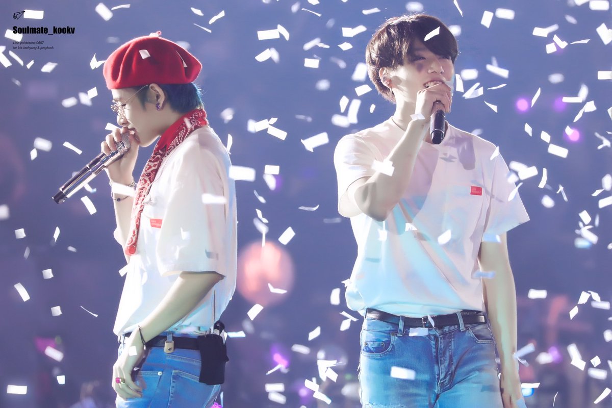Soulmate_KookV's tweet image. 【HD】190320 LYS IN HK

#V #태형 #뷔 #TAEHYUNG #정국 #JUNGKOOK #jk #국뷔 #taekook #kookv @BTS_twt