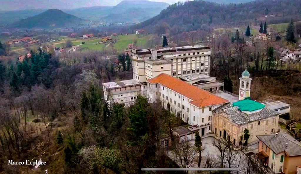 urbexscapade's tweet photo. Salesian College in Italy, the 60s abandoned since 1983, huge https://t.co/Oy9V6gNYXk