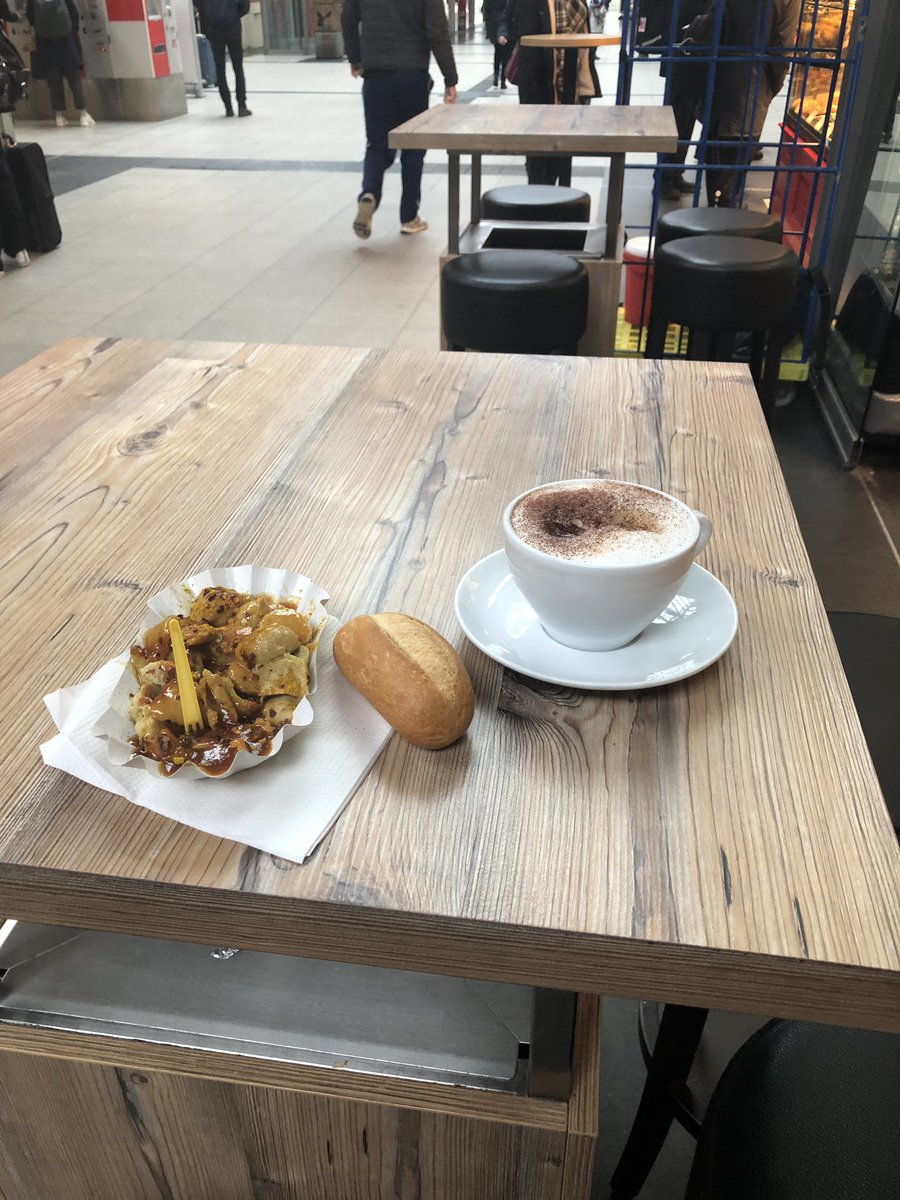 debralilley's tweet photo. Ok - multi tasking on a stopwatch here - quick run into Kiel for the mandatory currywutst and coffee - back in the boat in 75 mins to deliver my next session and need this to be most tweeted tweet so I win a prize #ougn19 #novoshorephoto @novoshore please help https://t.co/egBBooWPBn