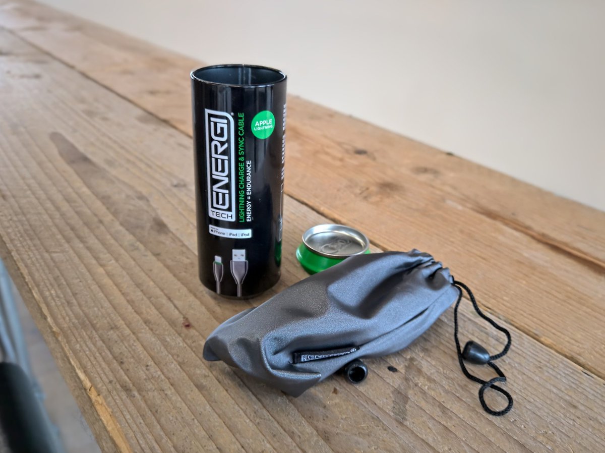 benwood's tweet photo. My @CCSInsight colleague Steve recently got this @TechEnergi Apple charging cable. Love the packaging which could look great in retail. A nice way to add value to the humble charging cable. Be interesting to see who ranges it. @MrMobileUK https://t.co/yEwSRIWUVy