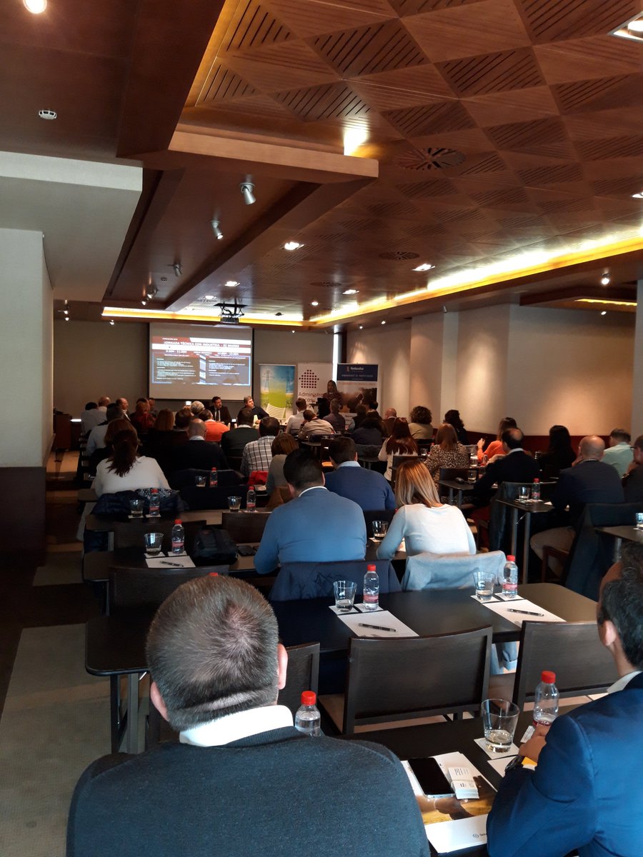Cafmurcia's tweet photo. Arrancamos la #JornadaTécnicaCAFMurcia @Cafmurcia con @IndustriaCARM. Contamos para la apertura y la primera mesa redonda, "Industria habla con los AAFF" con @Esther_Marin_ , Directora General de Energía e Industria. #AFcolegiados https://t.co/xo3CCNCgvo