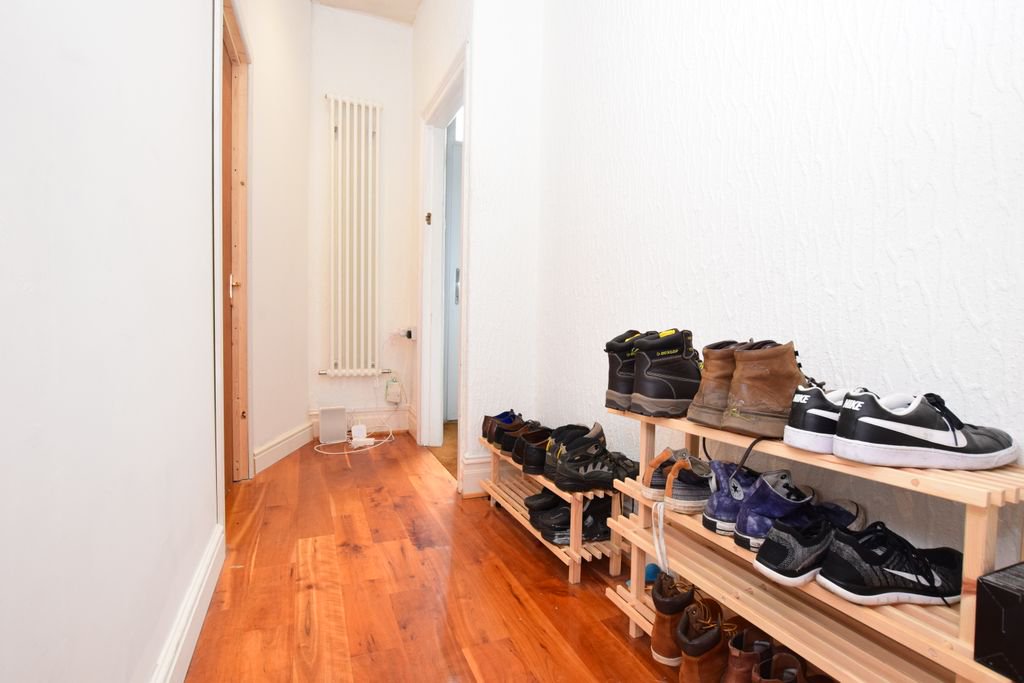 FOR SALE - May Street, Crosland Moor

This spacious two bedroom mid terrace property in the popular area of Crosland Moor. With a spacious interior over four floors, a quiet location and a great finish internally.

✔️ £69,995
✔️ On road parking
✔️ 2 Bedroom