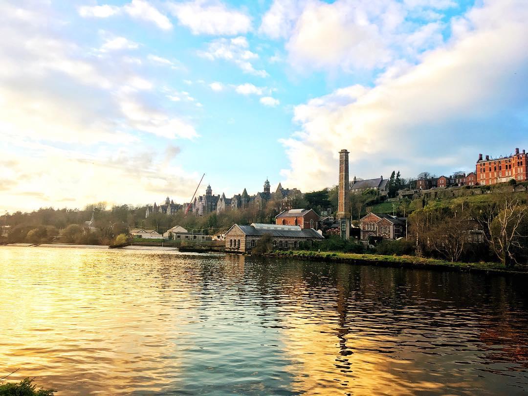 UCCLanguageCent's tweet photo. A beautiful evening at the Lee Fields, is there anywhere nice in Cork for a walk along the banks of our own lovely Lee?
#StudyInUCC #PureCork #WeAreCork #LoveCork #VisitCork #UCCOurCampus https://t.co/NRVRsRwRsi