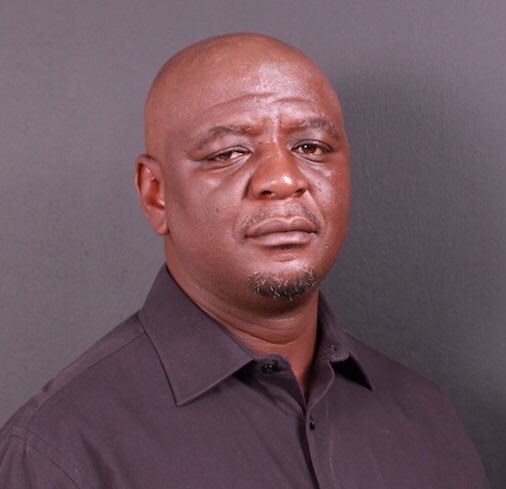 SelloRamolahloa's tweet photo. Hi my name is Sello Ramolahloane 

NCOP please adopt the #CAB and #PPAB so I can have a rights to my image and to negotiate to earn residual income from my likeliness

Adopt the bills! Our survival depends on it.

#IAmActorSA

#PMAforPPAB

#PMAforCAB

#SAGAforPPAB

#SAGAforCAB https://t.co/mGNkkSPYmJ