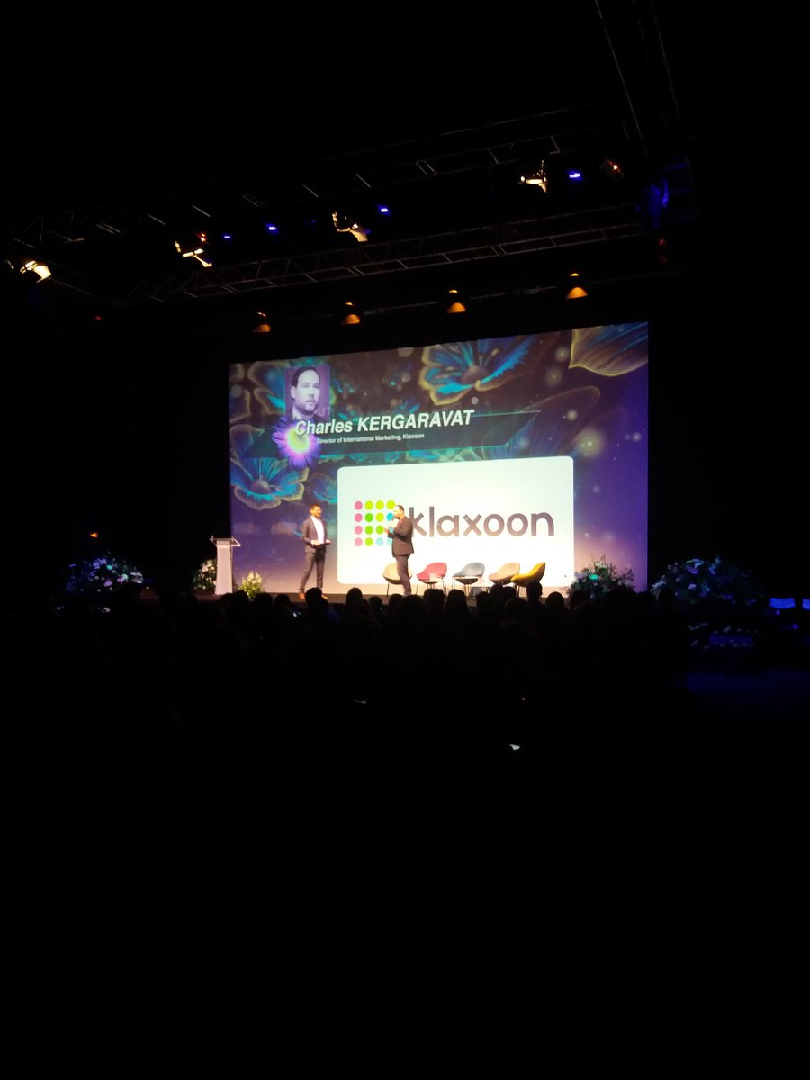 amchamfrance's tweet photo. The audience too can judge the pitches ! @CKergaravat, a close friend of @amchamfrance is introducing the app @KlaxoonFR. During the event, vote for your coup de coeur. #amchamlive #Ticket2America https://t.co/QhuIECVty6