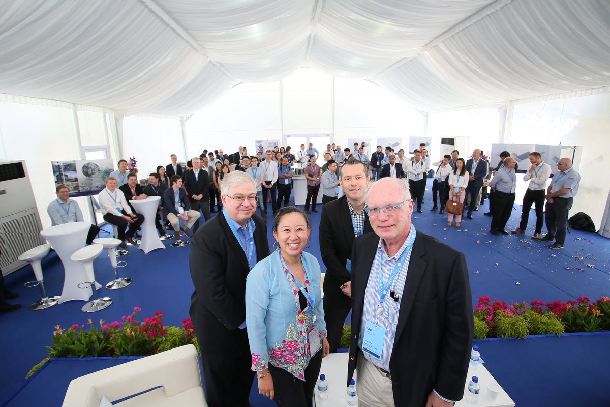 DigitalAPAC's tweet photo. We are very pleased to announce that we have officially commenced construction on our third #DataCentre in #Singapore at a #groundbreaking ceremony earlier today! @omer_wilson https://t.co/GArOW7fdBk #Digitalloyang2 #digitalloyangII #DigitalLoyangConnectedCampus https://t.co/04JMUjOzVU