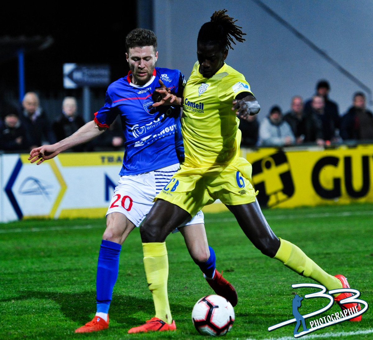 USConcarneau's tweet photo. #National #USCESSG
📸 Retour en photos sur la rencontre d'hier face à l'@Entente_SSG 👉 https://t.co/nqTef3TQzR
#BleuPassionRougeEmotion 🔵🔴 https://t.co/heyFqffm9C