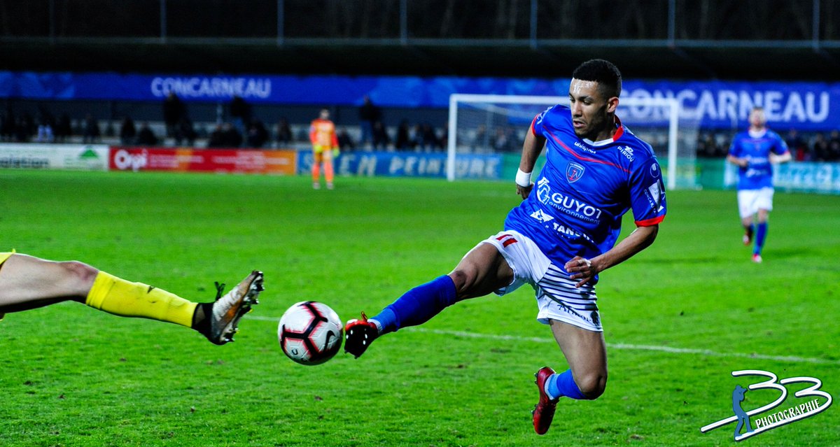 USConcarneau's tweet photo. #National #USCESSG
📸 Retour en photos sur la rencontre d'hier face à l'@Entente_SSG 👉 https://t.co/nqTef3TQzR
#BleuPassionRougeEmotion 🔵🔴 https://t.co/heyFqffm9C