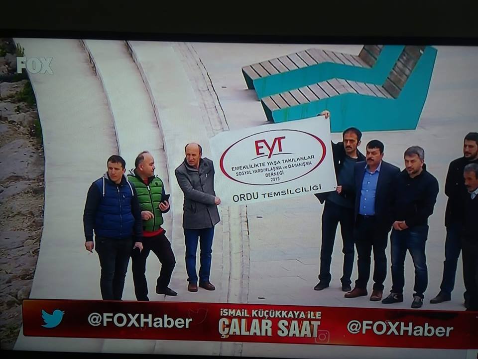 Usyinn's tweet photo. Her yerdeyiz!
Biz birlikte Türkiye'yiz.
Nereye baksan biz varız.
Ülkeyi kalkındıran vatan severleriz.

#EytMaltepedeSonSözünüSöyledi https://t.co/vFm8FAnpwa