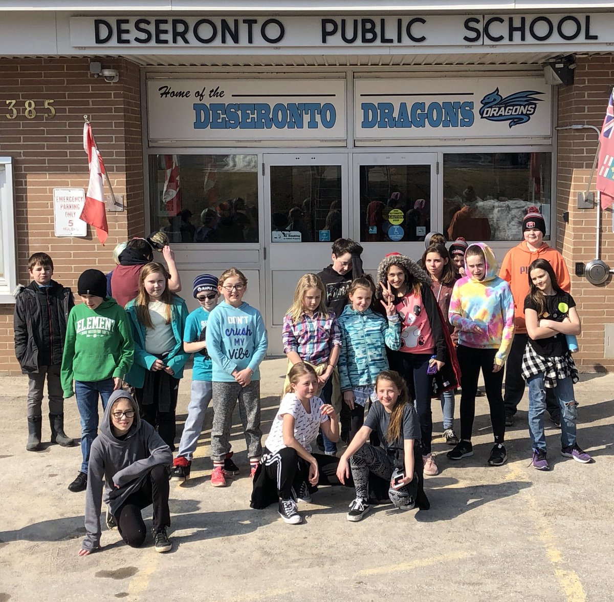 Sensational67s's tweet photo. Had a FABULOUS community walk to prepare to tell Canada about the town of @Deseronto1 through @akgtCanada Look for us on your map soon! @DeserontoPS @HPEschools https://t.co/TXLkxV2dMN