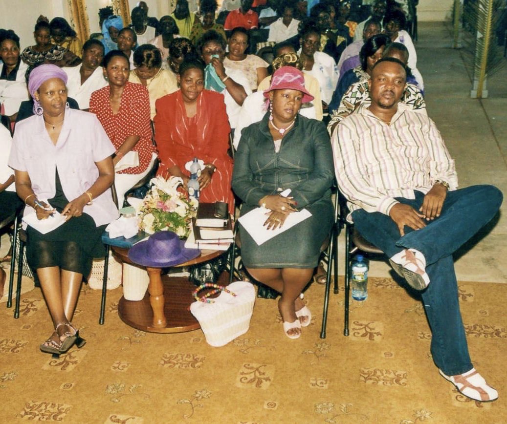 BishopKiuna's tweet photo. Long, long, LONG time ago!!! 😂😂😂😂😂. It’s been a fantastic journey of FAITH! We soldier on with our assignment!🙏🏾🙏🏾 https://t.co/ZrwH8KuDXS