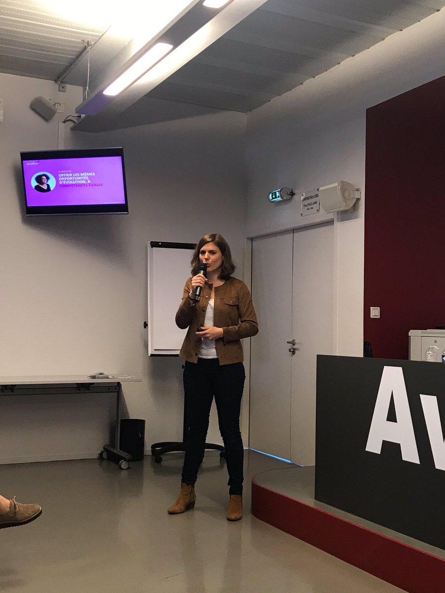 FrogerLaura's tweet photo. #PrintempsDesFameuses : « il faut se fixer des objectifs pour faire progresser l’égalité en entreprise » @BoulesteixFanny et @GaelGarandeau nous présentent les 9 engagements #EgaleaEgal ! @AccentureEquals @AccentureJobsFR https://t.co/5jVOrG4ibQ