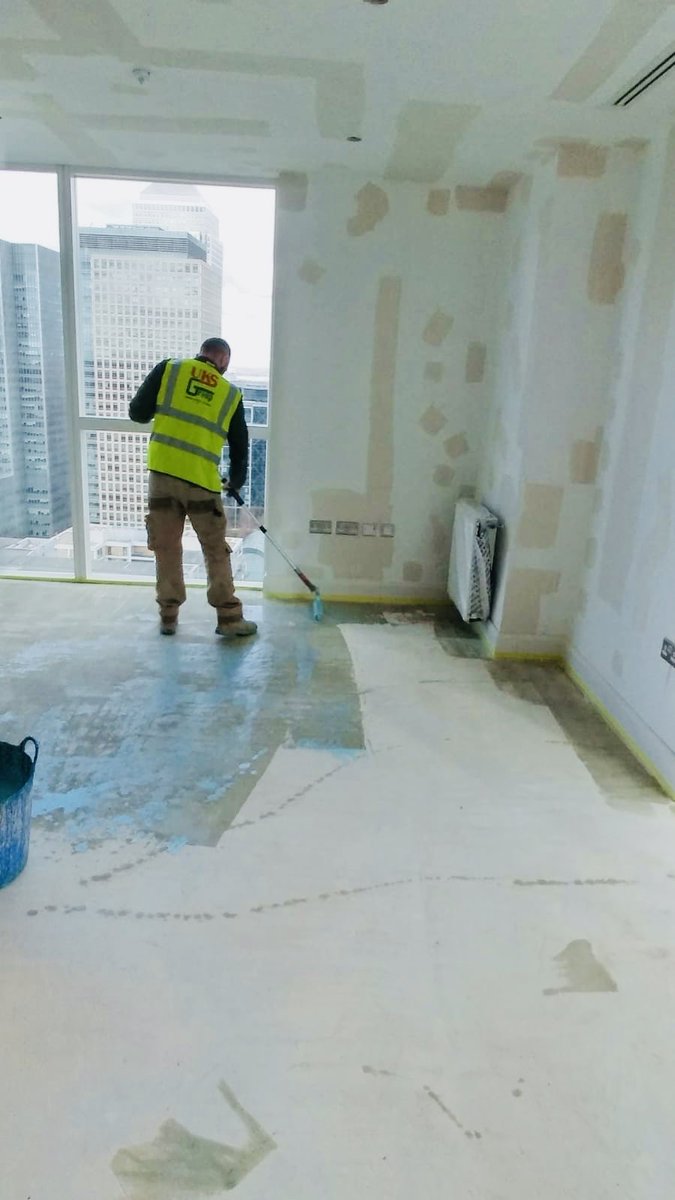 sasgoltd's tweet photo. Here we are in #London at the #Docklands supplying pallets of #Probond FL325 on and PR260 Primer 👍 #FridayMotivation https://t.co/k0n6s0Vhkj