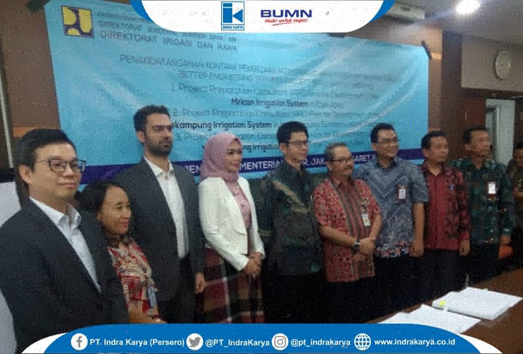 agrinas_palma's tweet photo. PT Indra Karya (Persero) jalin kerjasama dengan BUMN India untuk tangani proyek Sistem Irigasi Wadaslintang di Kebumen, Jawa Tengah.

#infoIKA
#beritaIKA

https://t.co/hlbtKhsGwV https://t.co/cwfcUPhAPq