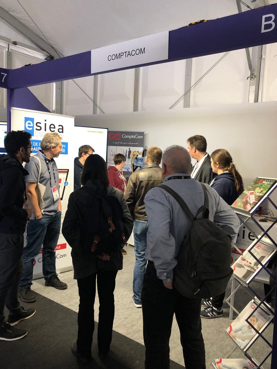 comptacom's tweet photo. Dernier jour au salon @lavalvirtual 📌 
Venez découvrir &amp; tester la #TableDeNumérisation du futur @comptacom  @GroupeESIEA [Stand HALL B - B6] 🤗 #LavalVirtual2019 #projet #ESIEA #ComptaCom #VR #AR #3D https://t.co/zq7iLSZL0f