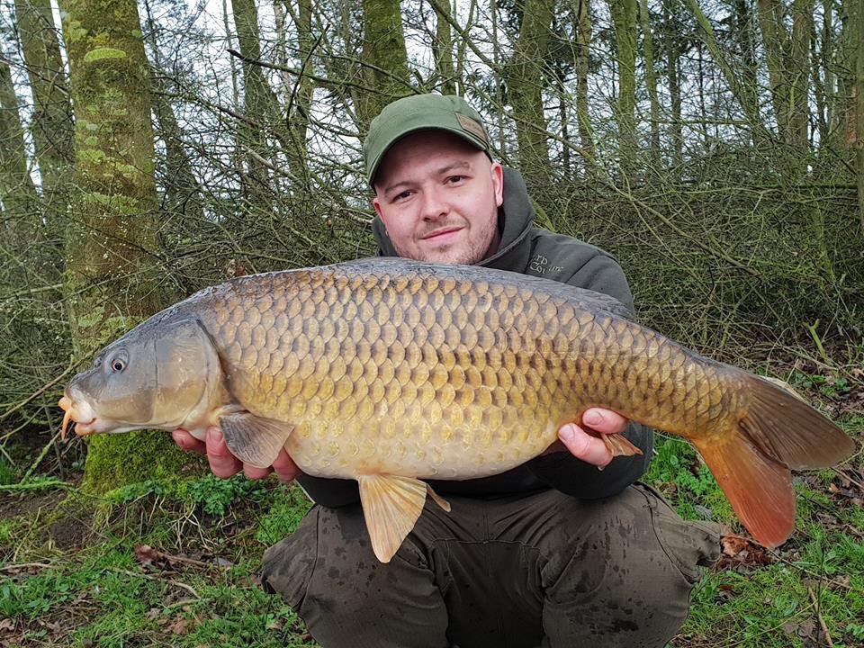 DNABaitsUK's tweet photo. James Finney came over to see us at the Northern Angling Show last month and took 50kg of Secret 7 off us. Since then he’s been putting it to good use, landing a string of fish on Fruitylicious hookbaits over S7 freebies and hemp.
 
#dnabaits #secret7 #fruitylicious #carpfishing https://t.co/LLabtMHLC2