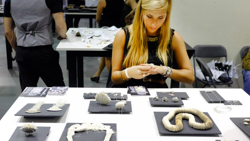 globaleacceler's tweet photo. "La #tecnología ‘#blockchain’ frena a los falsificadores de #joyas" vía @LaVanguardia .

#TecnologíaBlockchain #LaVanguardia #NoticiasBlockchain #BlockchainEspaña #Crypto #cryptocurrency https://t.co/n7V9P7uXNi
