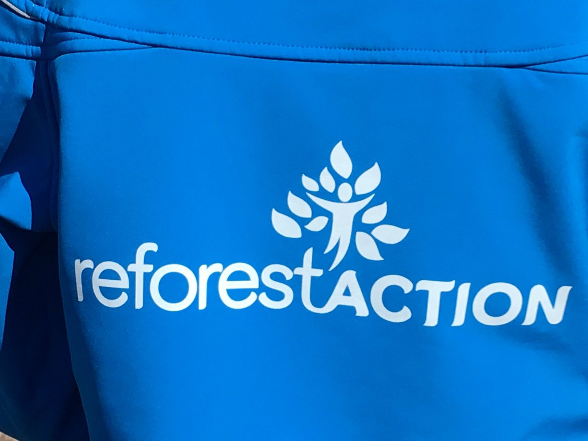 IngridSauvin's tweet photo. Nos collaborateurs @BNPParibas et nos clients laissent leur empreinte positive ! 500 arbres 🌲 seront plantés ce jour grâce à l’action engagée de @reforestaction , la mairie de #SaintJeandIllac et #BNPParibasERE @Act_for_Impact #NouvelleAquitaine @lucielassegue @GFabrebigot https://t.co/EzE77FPmuy