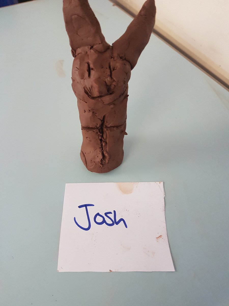 Canopic jars in Year 5.