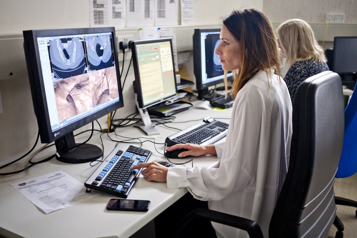 BowelsOfStMarks's tweet photo. The Intestinal Imaging Dept @StMarksHospital is one of few hospitals in the UK able to scan the rectum in order to inform clinicians whether there is damage to muscles in the rectum or whether there is an early stage #Cancer. #StMarksWeekInTheLife #ThisIsStMarks @LNWH_NHS https://t.co/ZDE3VNzGuY