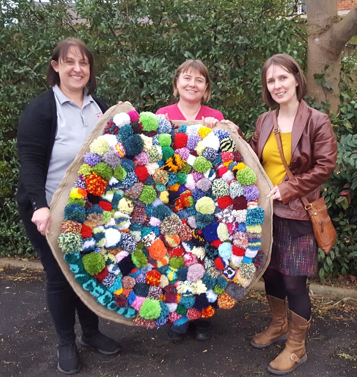 nhsswft's tweet photo. As part of 'chatter matters' week, @timetotalkwarks worked with a wide range of groups to create a pom pom rug. The rug is a way to show that we need to get down to childrens' level for two-way ‘bounce it back’ interactions to happen, crucial for speech &amp; language development. https://t.co/btt8L2b58j