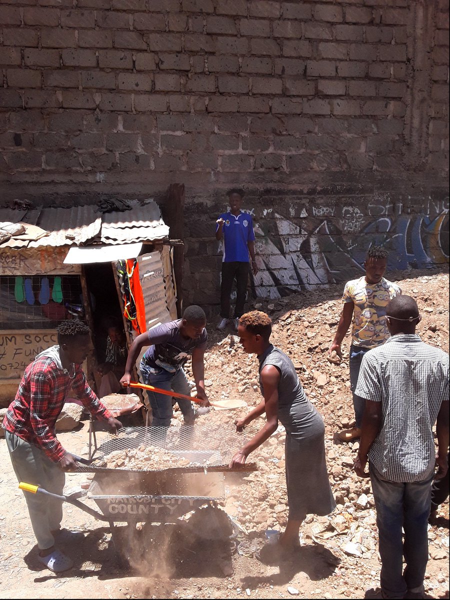 MathareOne's tweet photo. Getting ready for the "Plastic Cup" tomorrow at Slum Soccer. Who is coming? Tupatane grao #Mathare #youth #slumsoccer @unhabitatyouth @MathareUtd @MaimunahSharif @GachieRai @CanHCKenya @LisaStadelbauer @GhettoRadio895 https://t.co/IWMZmUk9Dk