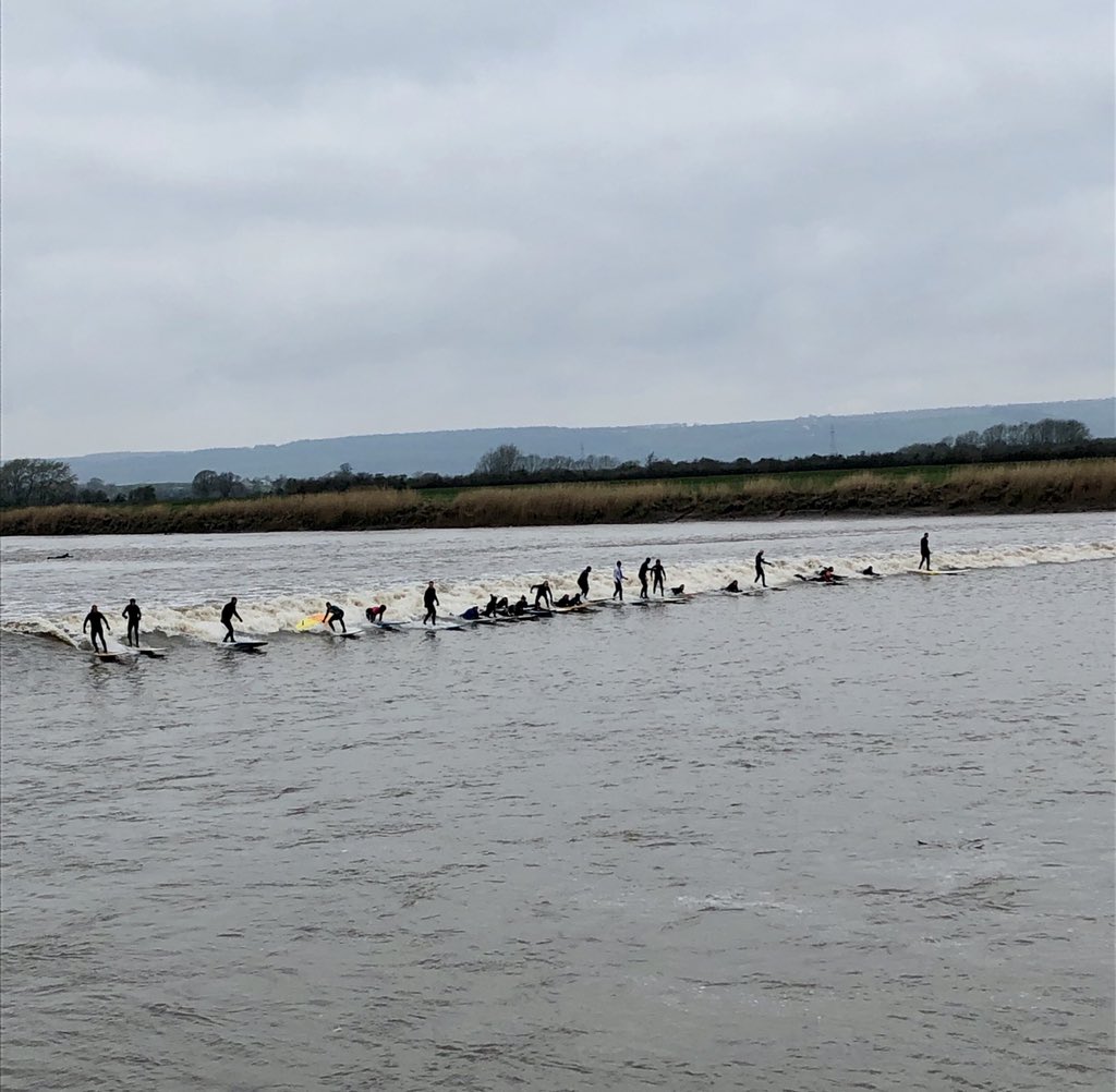 TabithaH_U's tweet photo. @SJB_100 @bbcpointswest The wave down at Epney! https://t.co/VvCYbyY8l9