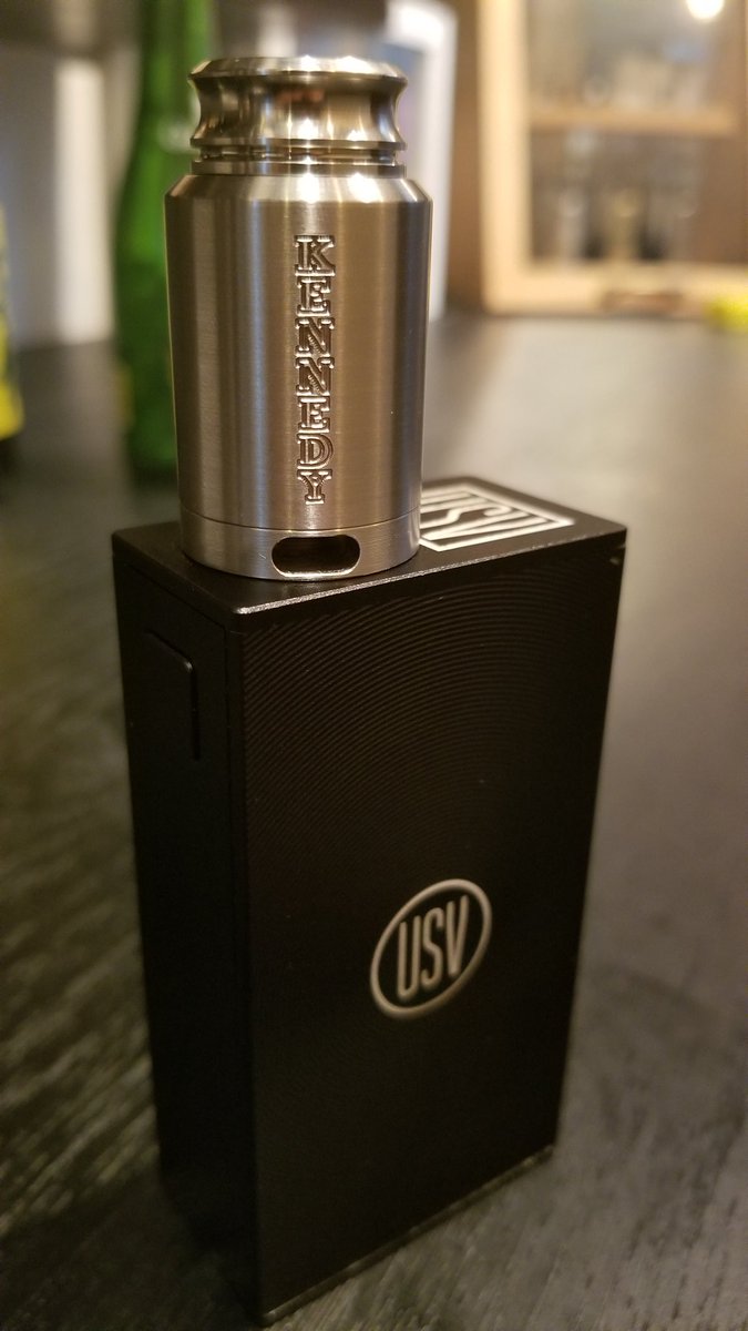 vespa_M78's tweet photo. KENNEDY22mmの新しい可能性を感じる…咽るほど濃ゆい😆👍
#vape #vape好きな人と繋がりたい #barelyalivevape #大森 #kennedy #mtl #GRAM #ZABURING #KemuriDT https://t.co/iuqAJUnbxM